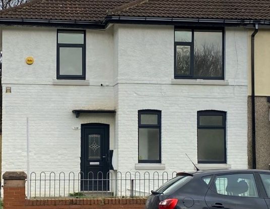 3 bed End Terraced House - Photo 1