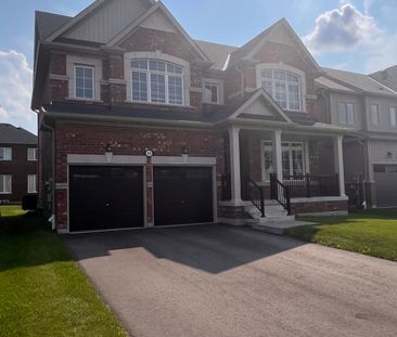 For Lease - 40 Mclean Avenue, Collingwood, Ontario - Photo 4