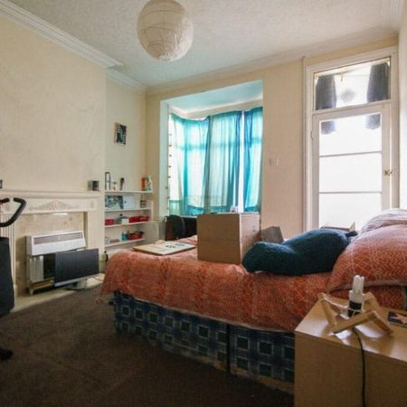 3 bedroom terraced house to rent - Photo 4
