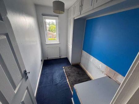 3 bedroom terraced house to rent - Photo 4