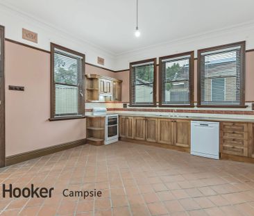 Tranquil Family Oasis in Prized Local - Photo 4