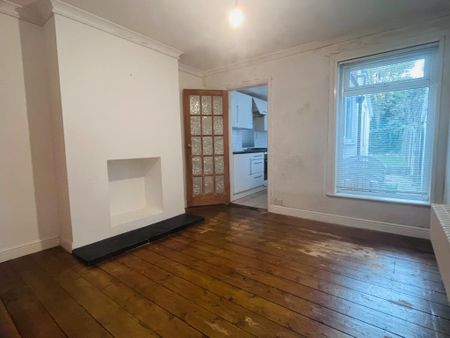 2 bedroom terraced house to rent - Photo 2