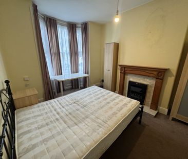 Milton Street, Lawrence Street - P1150 - Photo 5