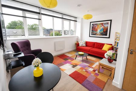 Jukes House, 85 East Street, Epsom, Surrey, KT17 1FA - Photo 4