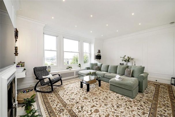 3 bedroom flat to rent - Photo 1