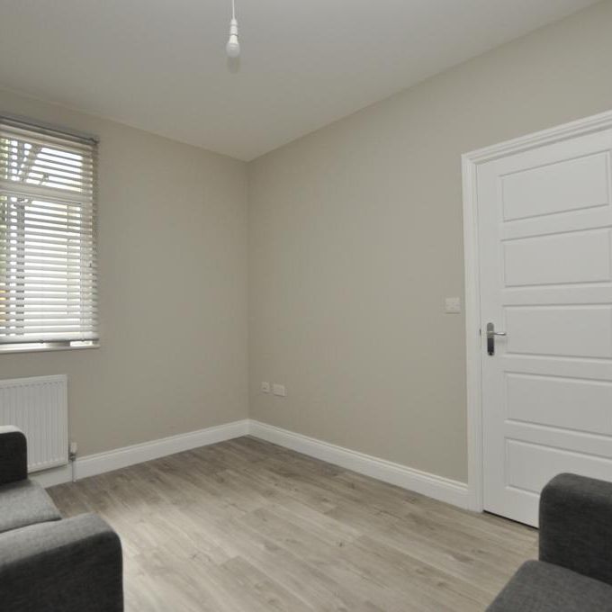 1 bedroom house of multiple occupation to rent - Photo 1