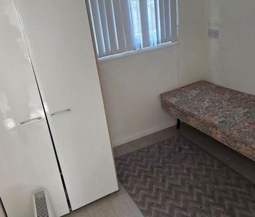 1 bedroom property to rent - Photo 4