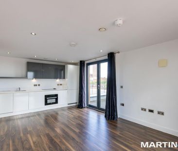 2 bedroom penthouse to rent - Photo 6