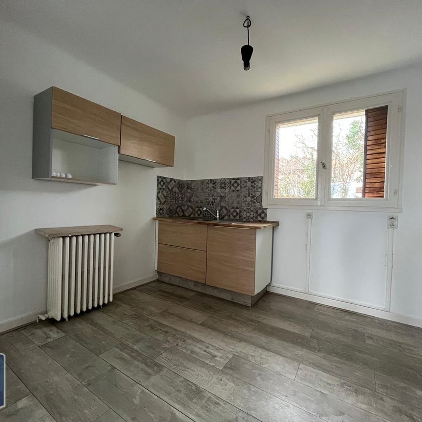 Location Maison 5 pièces 134m² CRECHES SUR SAONE 71680 - Photo 1