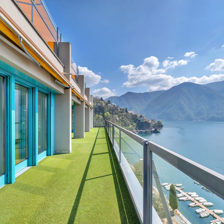 LUSSUOSO ATTICO DI 6,5 LOCALI CON VISTA LAGO - Foto 1