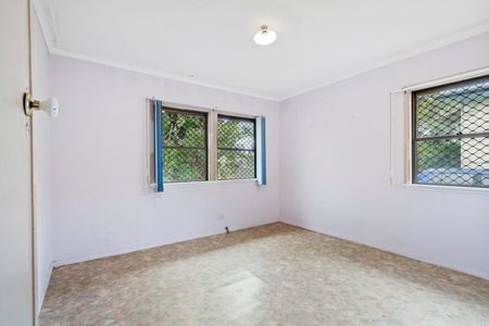 82 Macalister Street, Carina Heights QLD 4152 - House For Rent | Domain - Photo 4