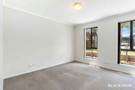 Perfect Family Home Near Kippax! - Photo 5