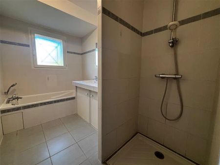 Location maison 5 pièces - 117m² à Mont de marsan (40000) - Photo 2