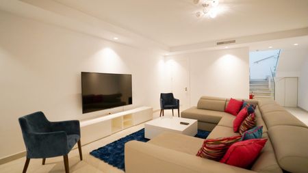 El Paraiso, Estepona East, Estepona, Andalusia 29680 - Photo 2