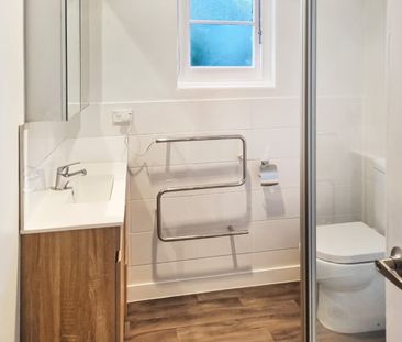 HERNE BAY - 2 Bedroom Apt/Unit with 2 Car Parks - Photo 6