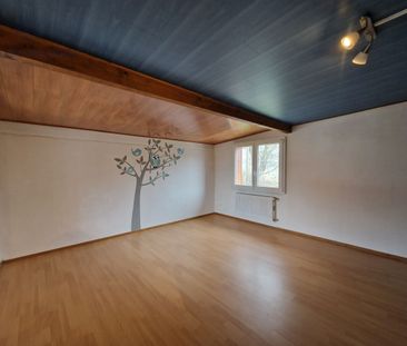 Apartment in a two-family rental house - Photo 4