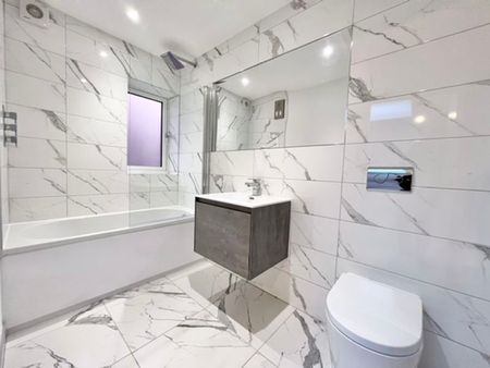 Welholme Avenue, Grimsby - Photo 3