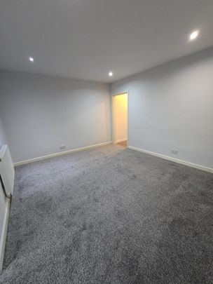 2 Bedroom mid terrace - Photo 1