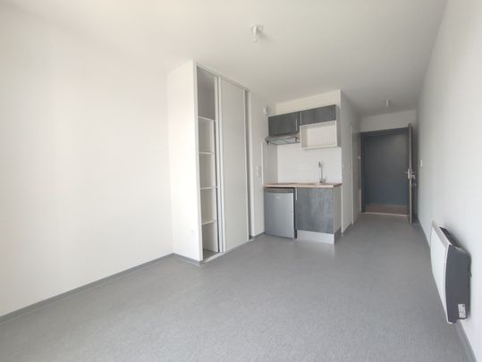 Location Appartement 1 pièce 18m² NIMES 30000 - Photo 1