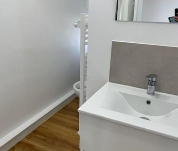 Location Appartement 1 pièce 23m² VILLEURBANNE 69100 - Photo 2