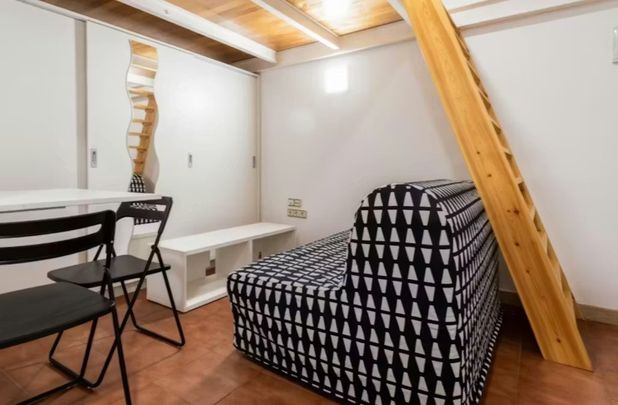 Calle de Lavapiés, Madrid, Community of Madrid 28012 - Foto 1