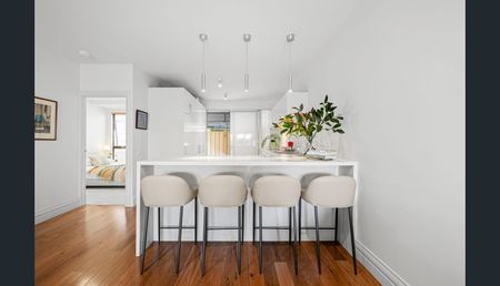 Beach Life, Latte Lifestyle & Street front Living - Photo 4