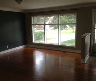 82 Jacobson Avenue - Photo 2