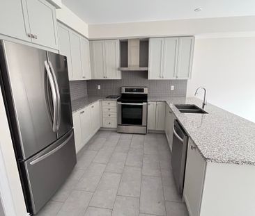 For Lease - 24 Cafaro Lane, Markham, Ontario - Photo 2