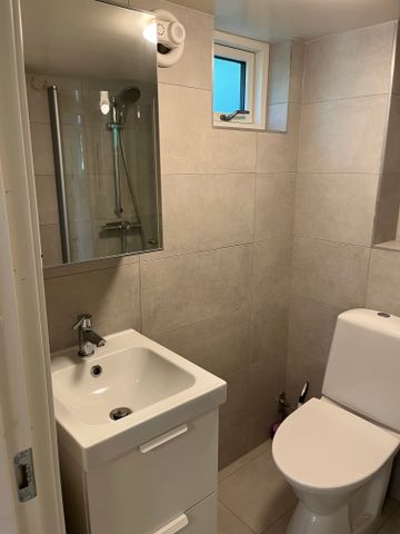 Aronsbergsvägen, Olofstorp - Photo 3