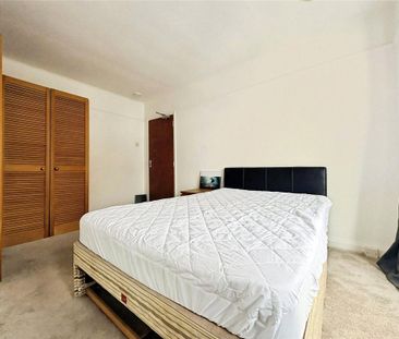 5 bedroom terraced house to rent - Photo 3