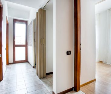 Cozy and bright single room in Via Ronchi - Photo 4