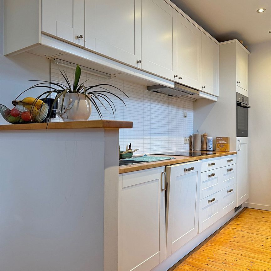 Instapklaar DUPLEX - APPARTEMENT met 2 slaapkamers, 2 badkamers & terras - Photo 1