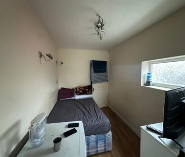 1 bedroom semi-detached house to rent - Photo 3