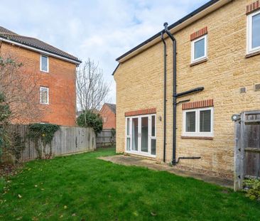 Mercer Gardens, Faringdon, Berkshire, SN7 - Photo 4