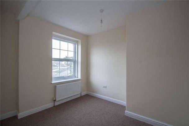 Market Street, Crediton, Devon, EX17 - Photo 1