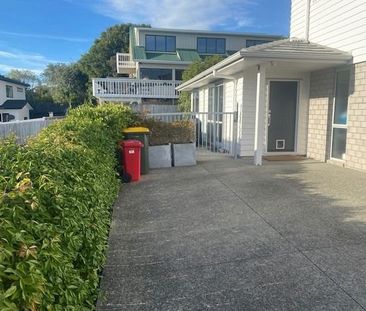 Short drive to Silverdale & Orewa! - Photo 4
