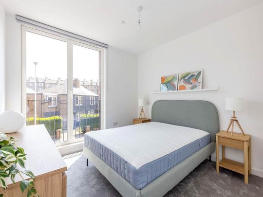 2 bedroom flat to rent - Photo 1