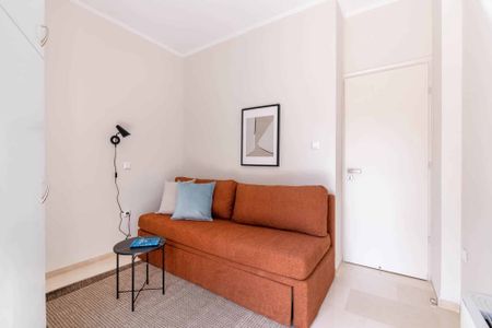 Luminus 3BR Apartment in Cholargos - Photo 2