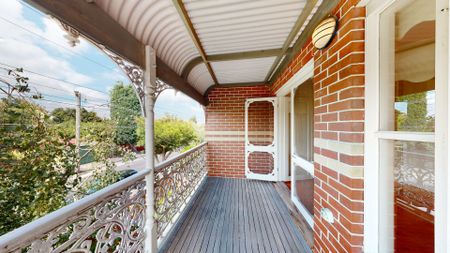 SPACIOUS TOWNHOUSE IN QUIET LOCATION - Photo 2