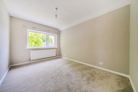 4 bedroom detached house to rent - Photo 5