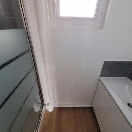 Location Appartement 2 pièces 29m² LE HAVRE 76600 - Photo 4