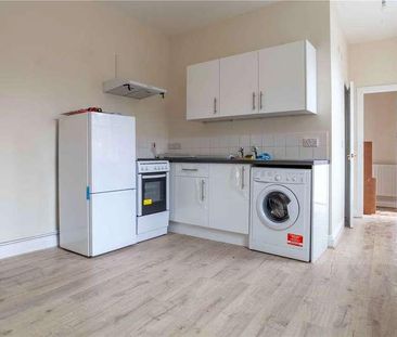 High Street, Twerton, Bath, BA2 - Photo 3