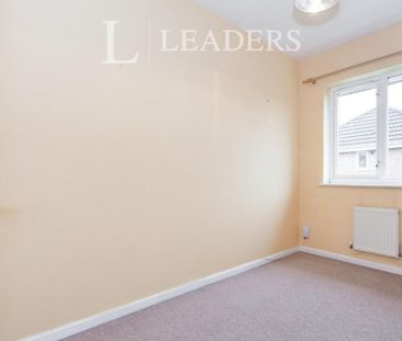 2 bedroom semi-detached house to rent - Photo 3