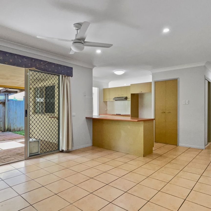 4 Bedroom Family Home - Photo 1