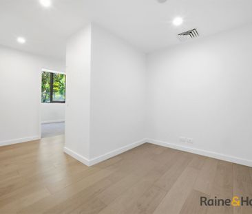 Near- New Modern 2 Bedroom Apartment in the Heart of Rouse Hill - Photo 2