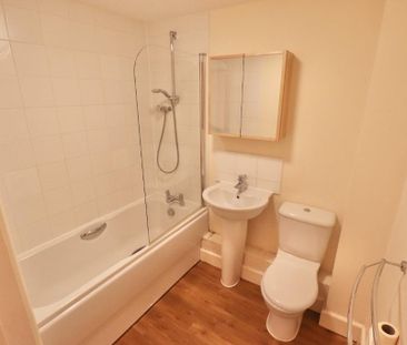 2 bedroom flat to rent - Photo 6