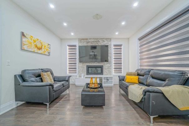 For Lease - 28 Dalecrest Road, Brampton, Ontario - Photo 1