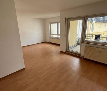 Zentrum, 2-Zi.-Whg. mit Balkon, Carport und Wanne - Foto 1