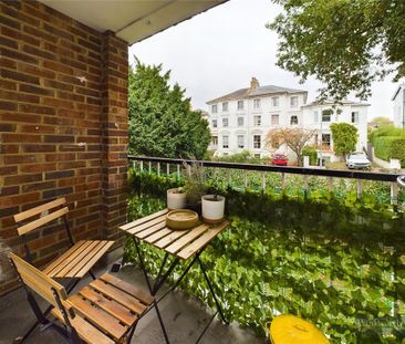 2 bedroom maisonette to rent - Photo 6