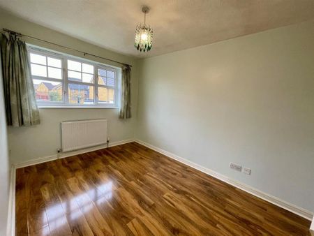 3 bedroom end of terrace house to rent - Photo 5